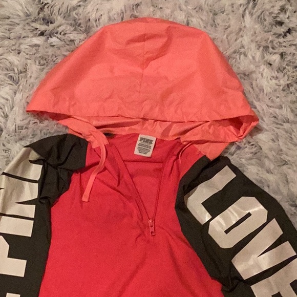 Pink Victoria’s Secret love pink hooded qtr. zip pullover windbreaker Sz. XS - Picture 5 of 8